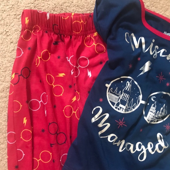 Harry Potter Three Piece Pajama Set XS - Picture 14 of 14